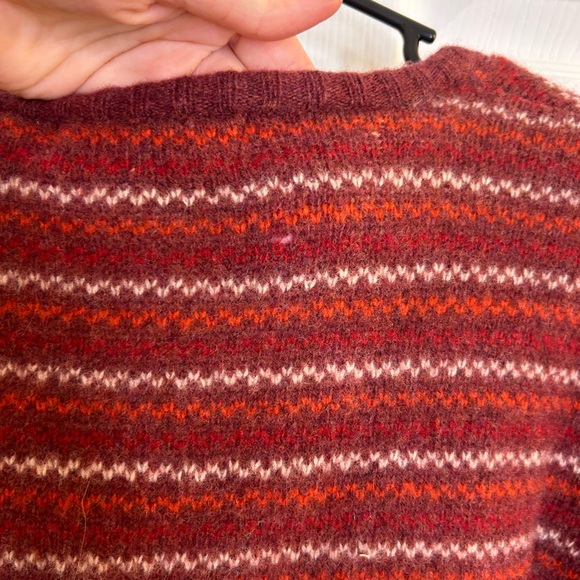 Old Navy women’s size L 100% lambs wool zip sweater cardigan red pattern winter - Picture 4 of 5